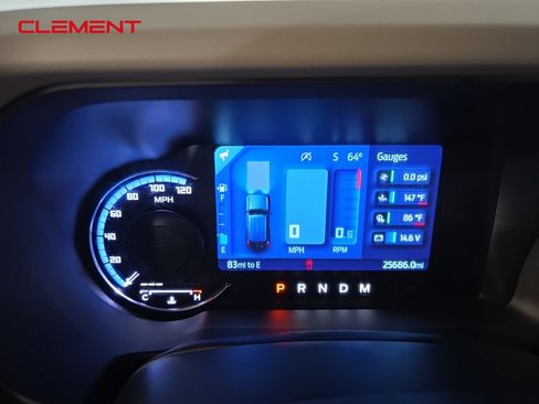 Used 2023 Ford Bronco Wildtrak image 15