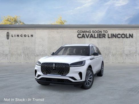 New 2026 Lincoln Aviator AWD image 2