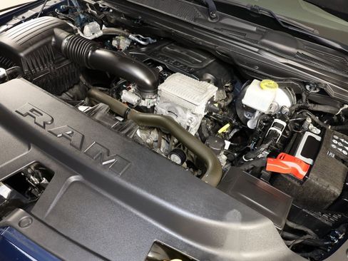 Used 2023 RAM 1500 Laramie AWD/4WD image 32