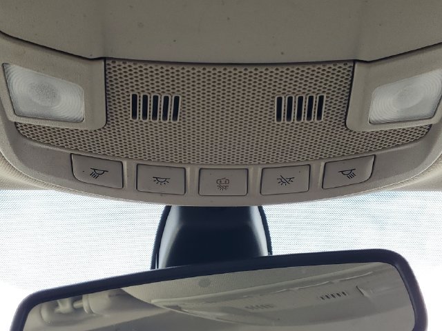 Used 2020 Ford Fusion SE FWD image 25