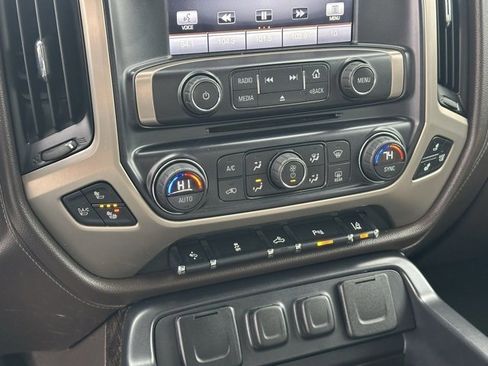 Used 2015 GMC Sierra 3500 Denali image 10
