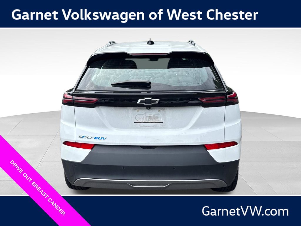 Used 2023 Chevrolet Bolt EUV LT w/ Driver Confidence Package FWD image 4