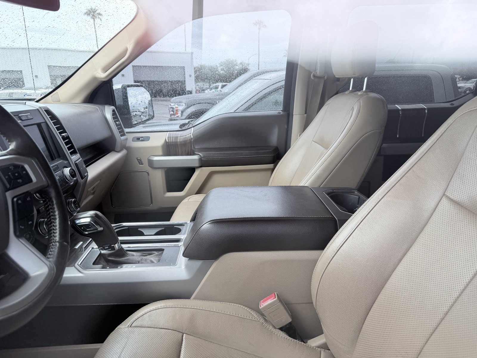 Used 2018 Ford F150 Lariat RWD image 2