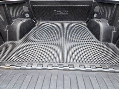 Used 2024 GMC Sierra 1500 SLE image 13