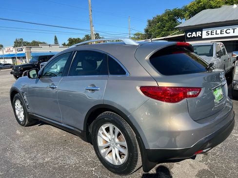 Used 2014 INFINITI QX70 3.7 w/ Premium Package image 7
