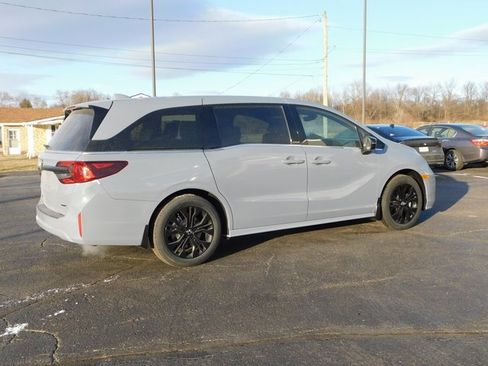 New 2026 Honda Odyssey Sport-L image 3