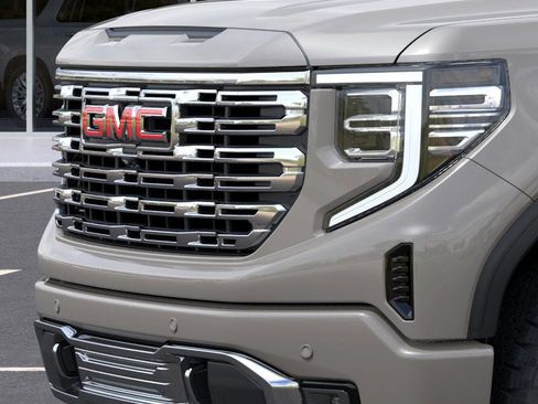 New 2026 GMC Sierra 1500 Denali w/ LPO, Black Badging Package AWD/4WD image 13