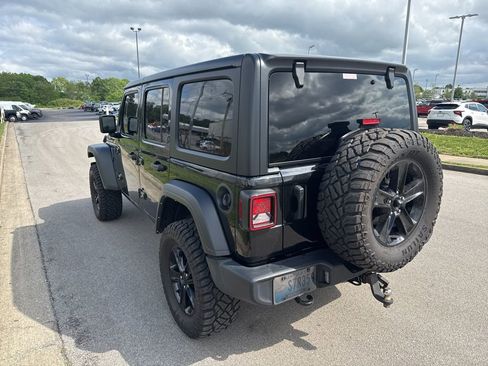 Used 2022 Jeep Wrangler Unlimited Sport AWD/4WD image 4