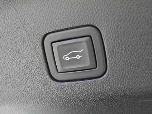 Used 2023 GMC Yukon AT4 w/ Technology Package image 29