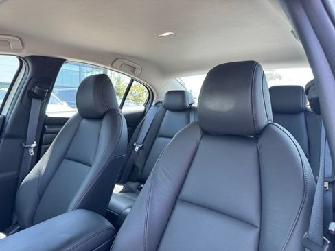Used 2024 MAZDA MAZDA3 s FWD image 17