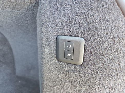 Used 2019 Land Rover Range Rover Sport Supercharged image 35