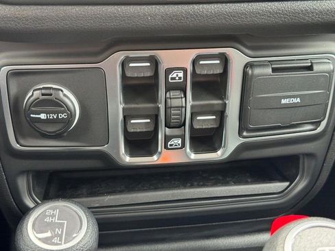 New 2026 Jeep Gladiator Sport image 16