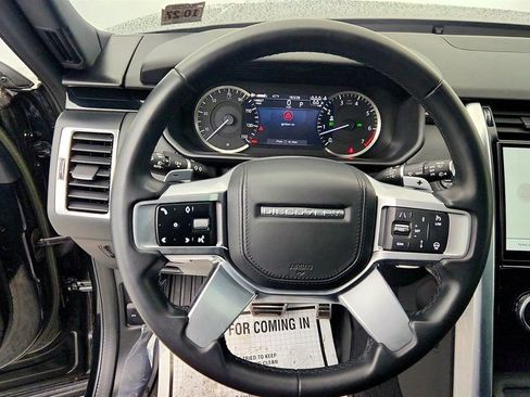 Used 2023 Land Rover Discovery HSE R-Dynamic AWD/4WD image 14