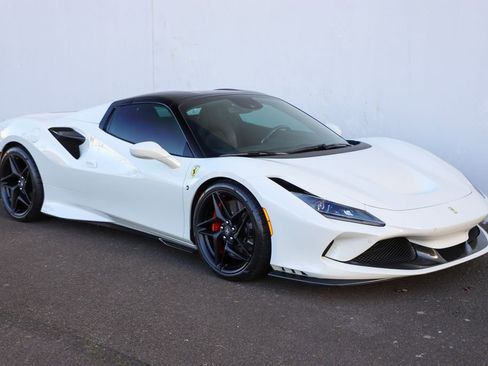 Certified 2021 Ferrari F8 Tributo image 40