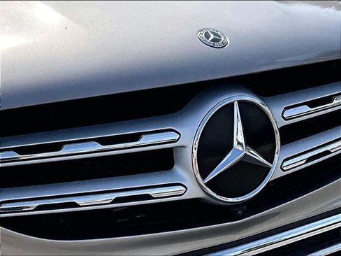Used 2020 Mercedes-Benz GLC 300 image 27