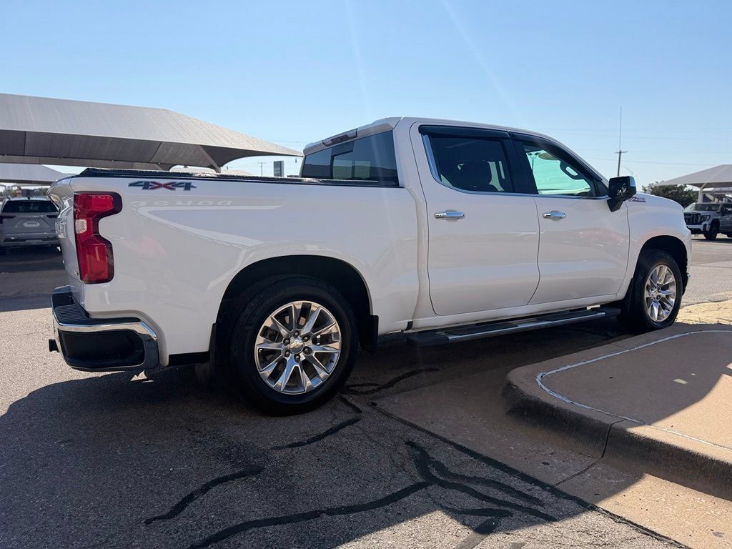 Used 2019 Chevrolet Silverado 1500 LTZ w/ LTZ Premium Package AWD/4WD image 4