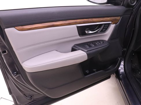 Used 2017 Honda CR-V Touring image 9