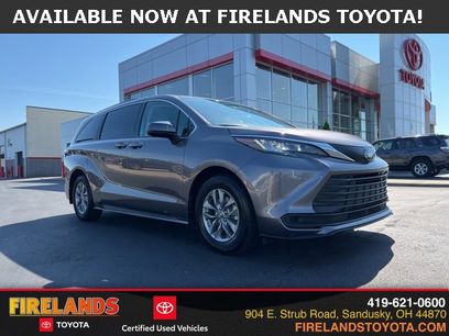 Certified 2022 Toyota Sienna LE