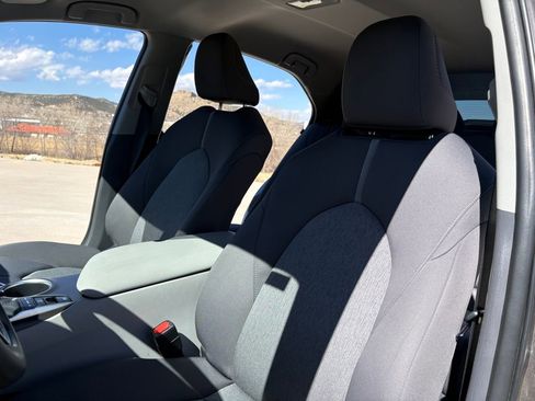 Used 2023 Toyota Camry LE image 9