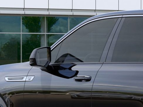 New 2025 Cadillac Escalade IQ Luxury 2 AWD/4WD image 12