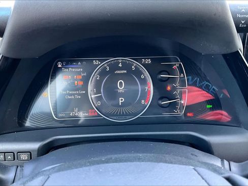 Used 2024 Lexus ES 350 w/ Premium Package image 23