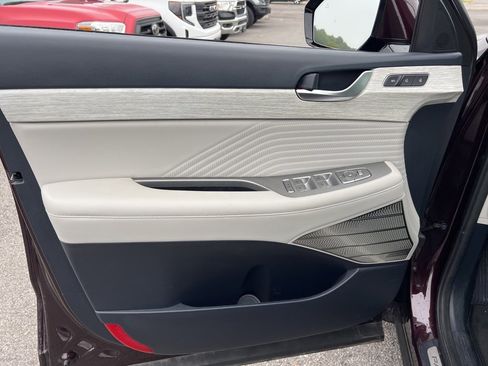 Used 2024 Hyundai Palisade Calligraphy image 22