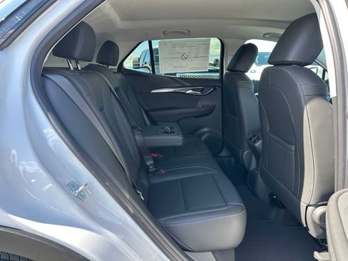 New 2025 Buick Envision Preferred image 12