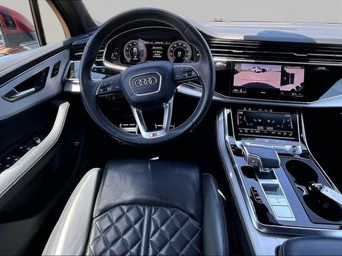 Used 2024 Audi Q7 3.0T Prestige AWD/4WD image 5