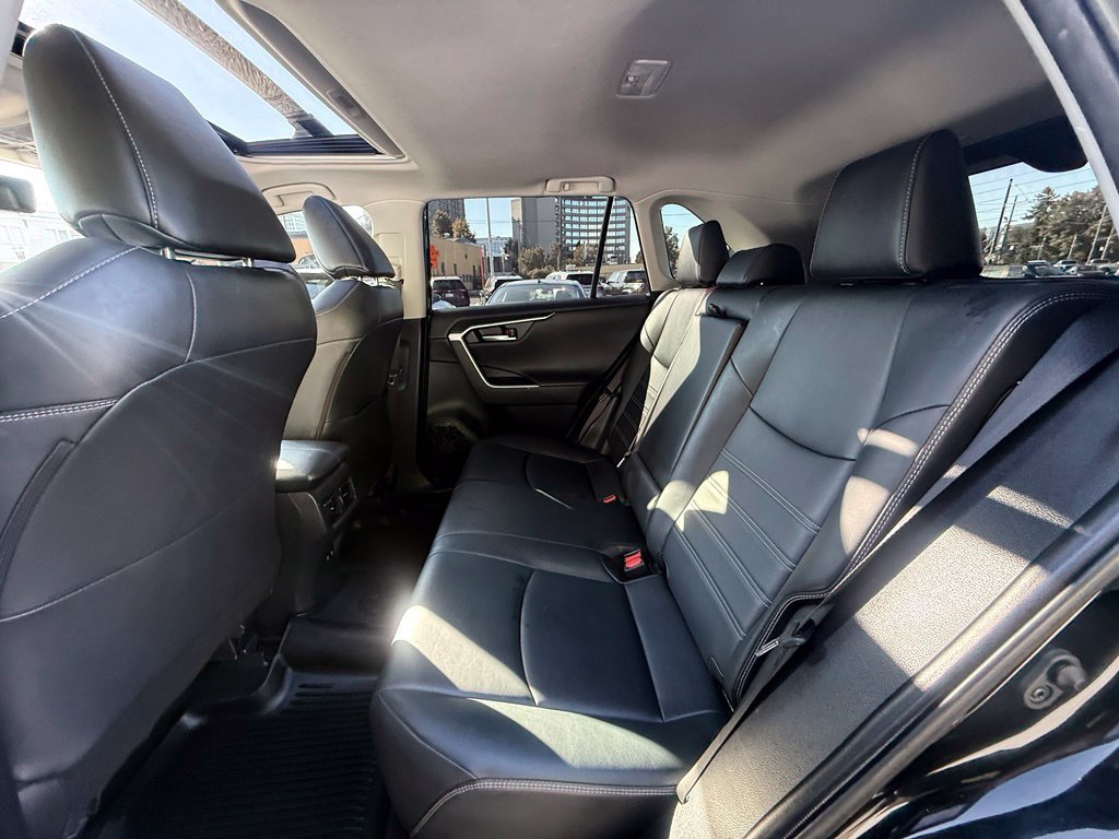 Certified 2019 Toyota RAV4 Limited w/ Advanced Technology Package AWD/4WD image 18