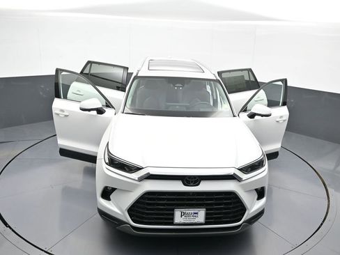 Certified 2024 Toyota Grand Highlander Platinum image 48