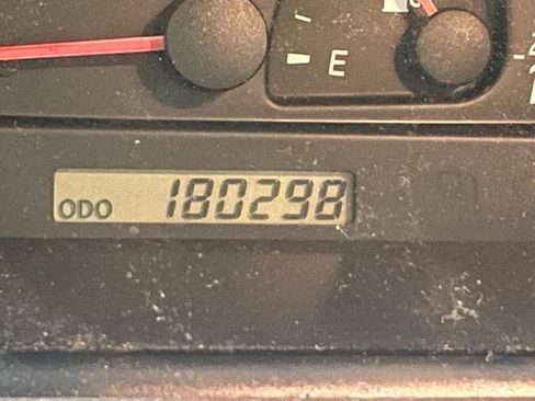 Used 2003 Toyota Camry LE image 38