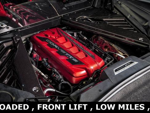 Used 2025 Chevrolet Corvette Stingray Premium Cpe w/ Z51 Performance Package image 31