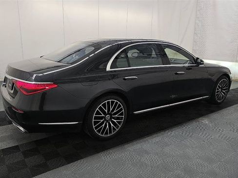Used 2022 Mercedes-Benz S 500 4MATIC image 4