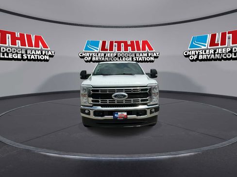 Used 2025 Ford F250 XLT w/ FX4 Off-Road Package AWD/4WD image 3
