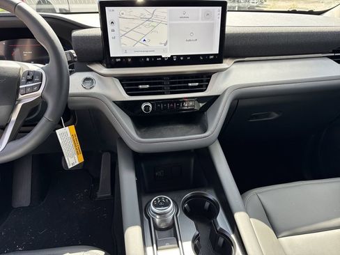 New 2026 Ford Explorer Active w/ Active Comfort Package RWD image 29