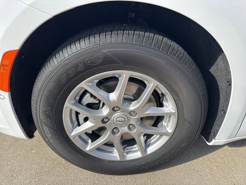 New 2026 Chrysler Pacifica Select image 4