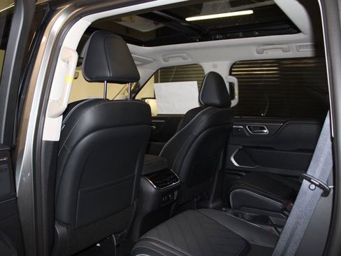 New 2026 INFINITI QX80 Luxe RWD image 35