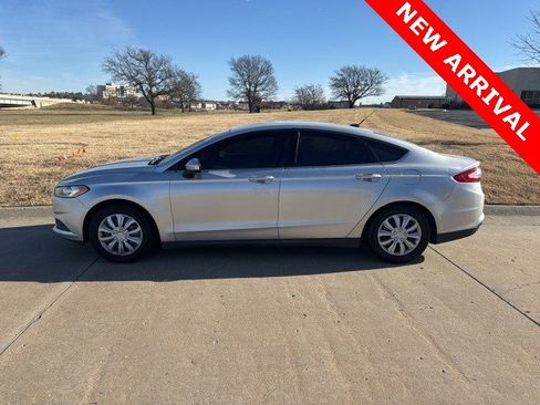 Used 2013 Ford Fusion S image 5
