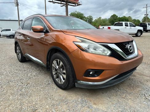 Used 2015 Nissan Murano SV w/ Premium Package image 4