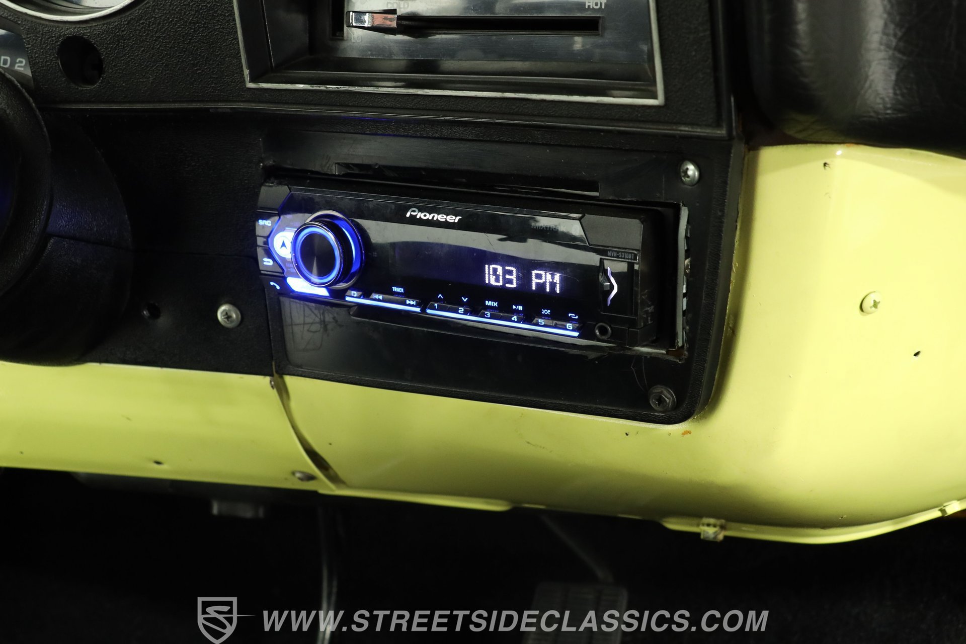 Used 1987 Chevrolet Silverado 1500 1500 RWD image 38