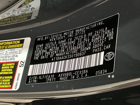 Used 2025 Toyota Camry SE FWD image 31
