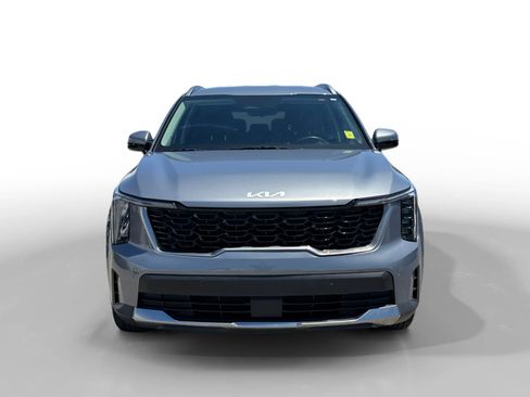 Used 2024 Kia Sorento S FWD image 8