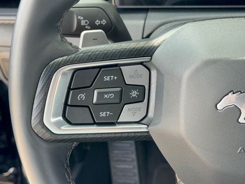 Used 2025 Ford Mustang GT RWD image 18