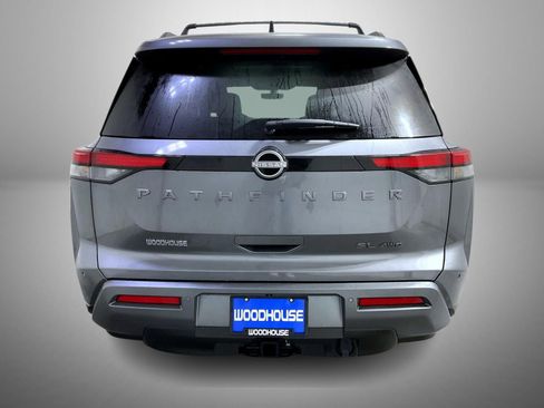 New 2026 Nissan Pathfinder SL image 6