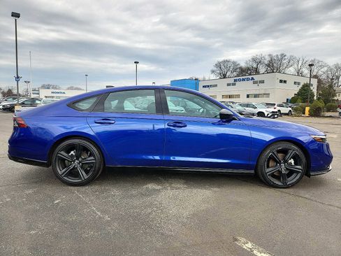 Certified 2025 Honda Accord Sport image 7