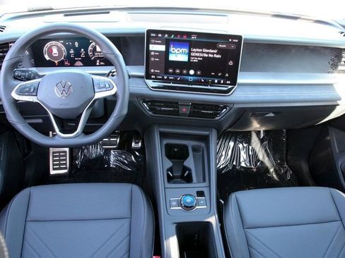 New 2026 Volkswagen Tiguan SE R-Line image 21