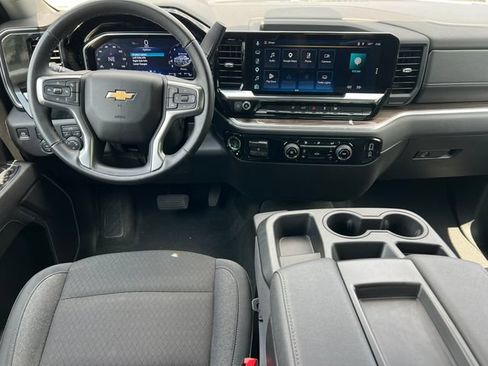 Used 2026 Chevrolet Silverado 2500 LT w/ Snow Plow Prep/Camper Package AWD/4WD image 3