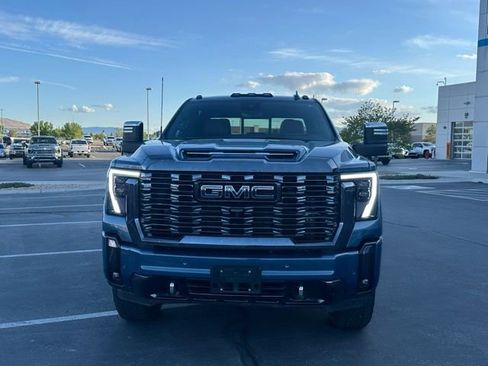 Certified 2024 GMC Sierra 3500 Denali Ultimate AWD/4WD image 30