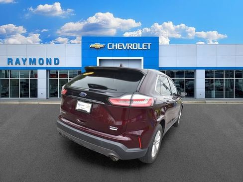 Used 2020 Ford Edge SEL w/ Convenience Package FWD image 4