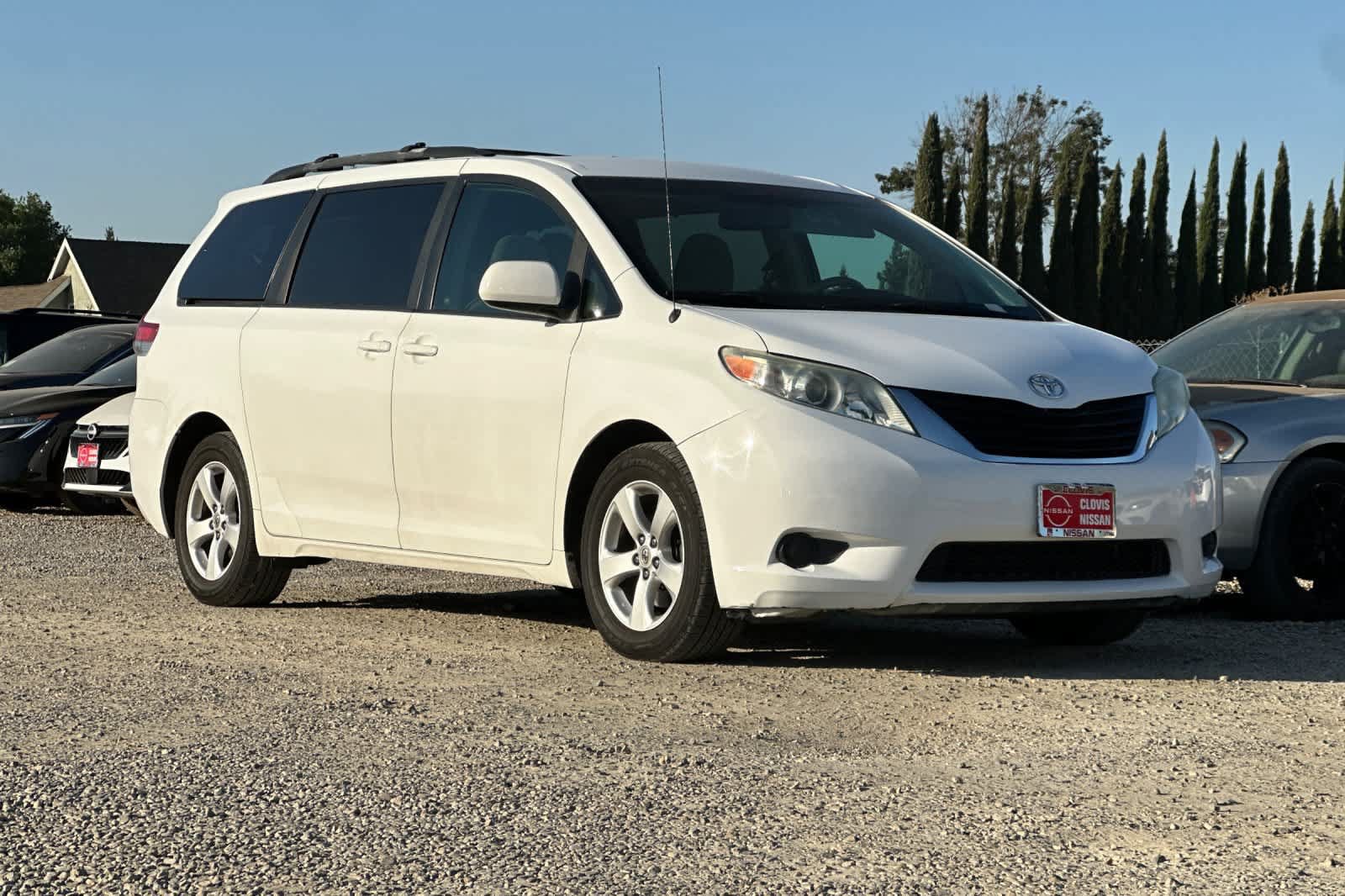 Used 2011 Toyota Sienna LE FWD image 10
